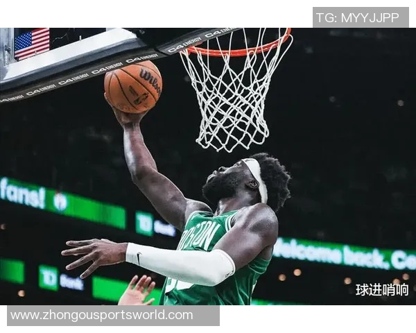 布朗全场最高29分助力球队逆转下半场独得19分展现强大冲击力